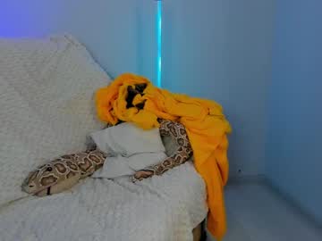 girl Chaturbate Mature Sex Cams with emmi_murrrr